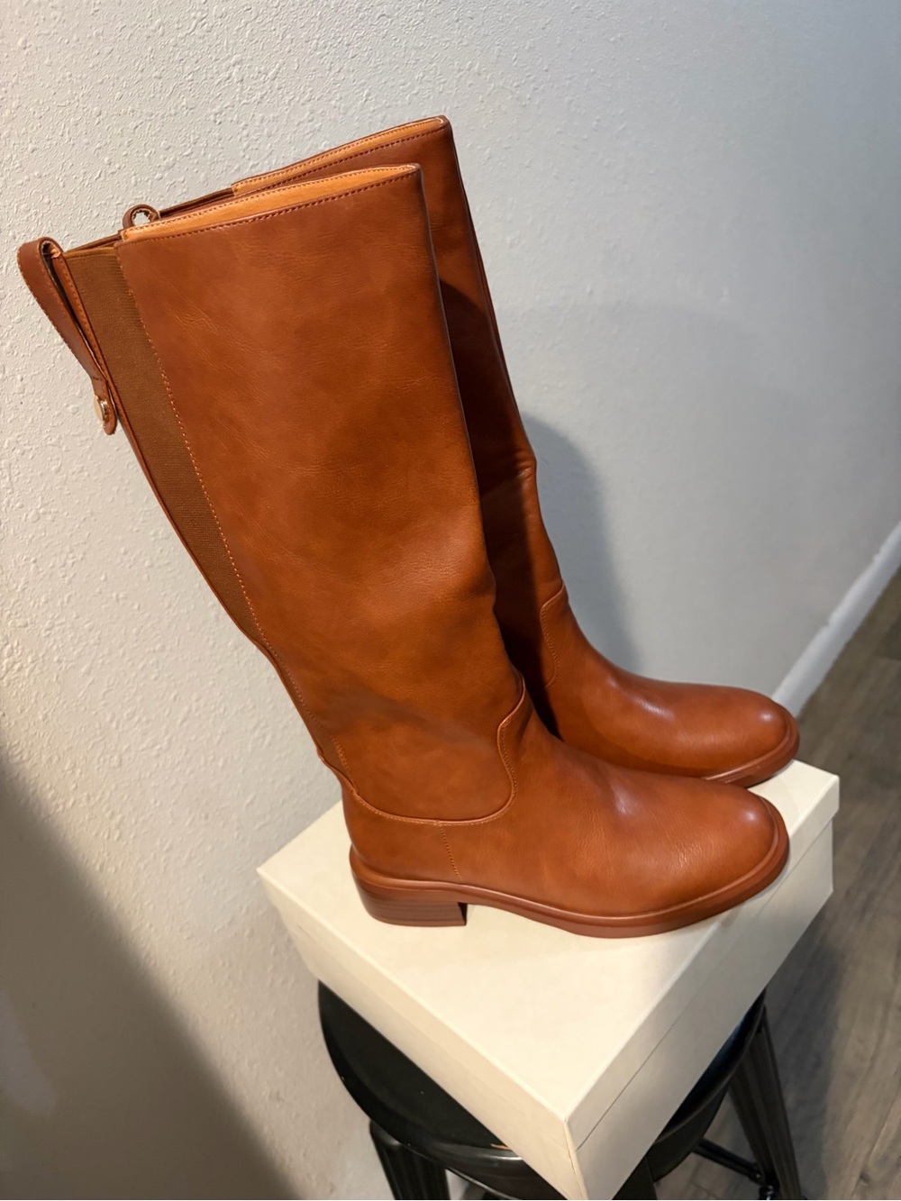 Classic Tall Riding Boots - Brown - Picture 3 of 6